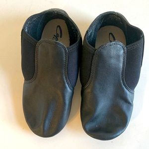 Capezio Black 🖤 jazz shoes- size 4 M